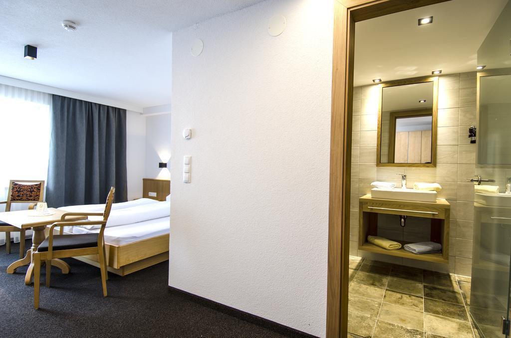 Hotel Garni Persutt Ишгъл Екстериор снимка