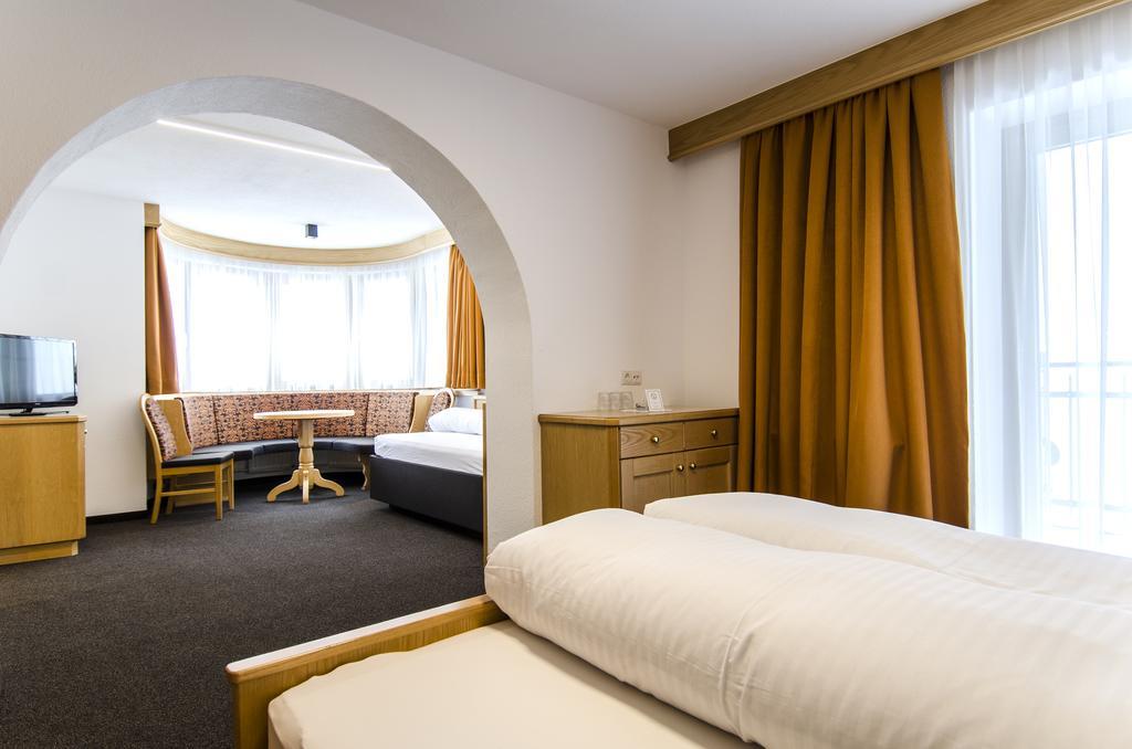 Hotel Garni Persutt Ишгъл Екстериор снимка