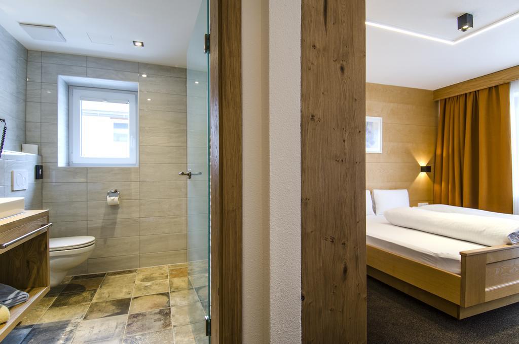 Hotel Garni Persutt Ишгъл Екстериор снимка